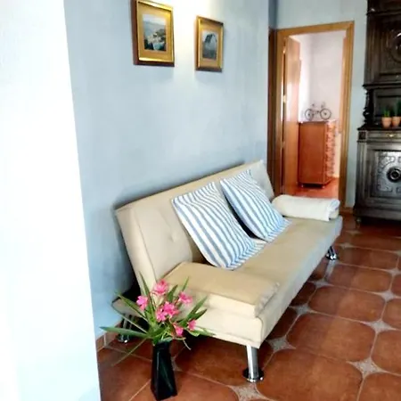 Charming House + Pool Holiday home *