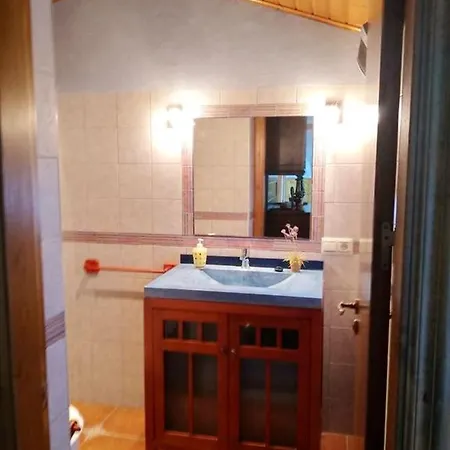 Charming House + Pool Deltebre